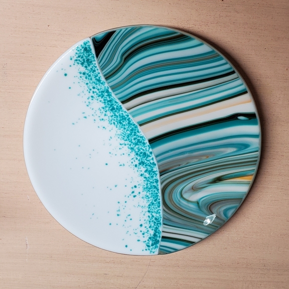 - Funky fused glass plate. - Picture 2 of 2